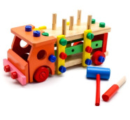 Машина - стукалка 